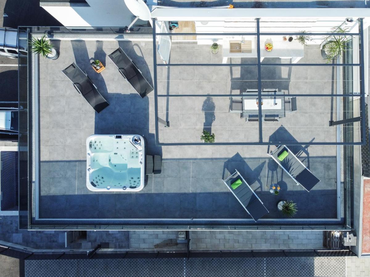 Penthouse Adriatic Blue *